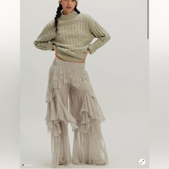 Free People FP ONE Florence Tiered Ruffles Fairy Lace  Ethereal Pants XS - Picture 2 of 8